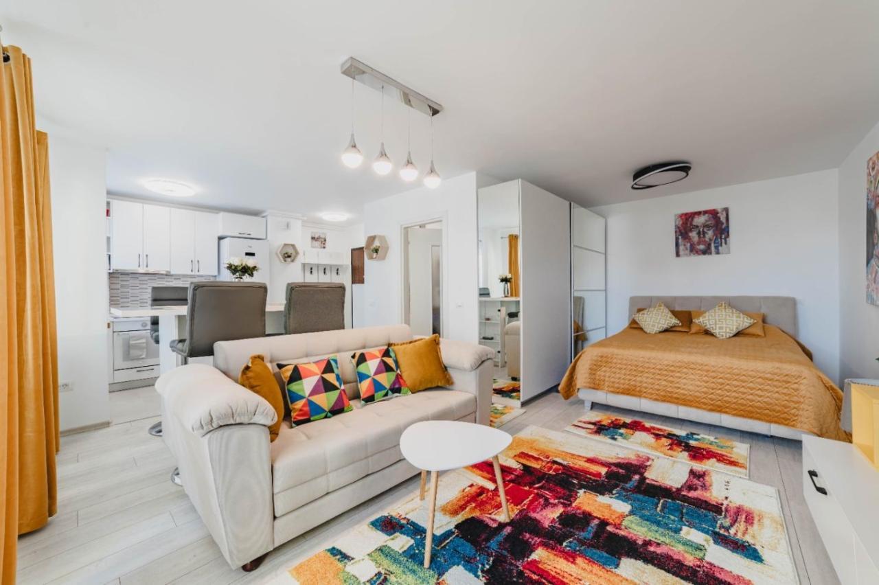 Masterpiece Studio- Free Parking, Wi-Fi, Netflix Braşov Exterior foto