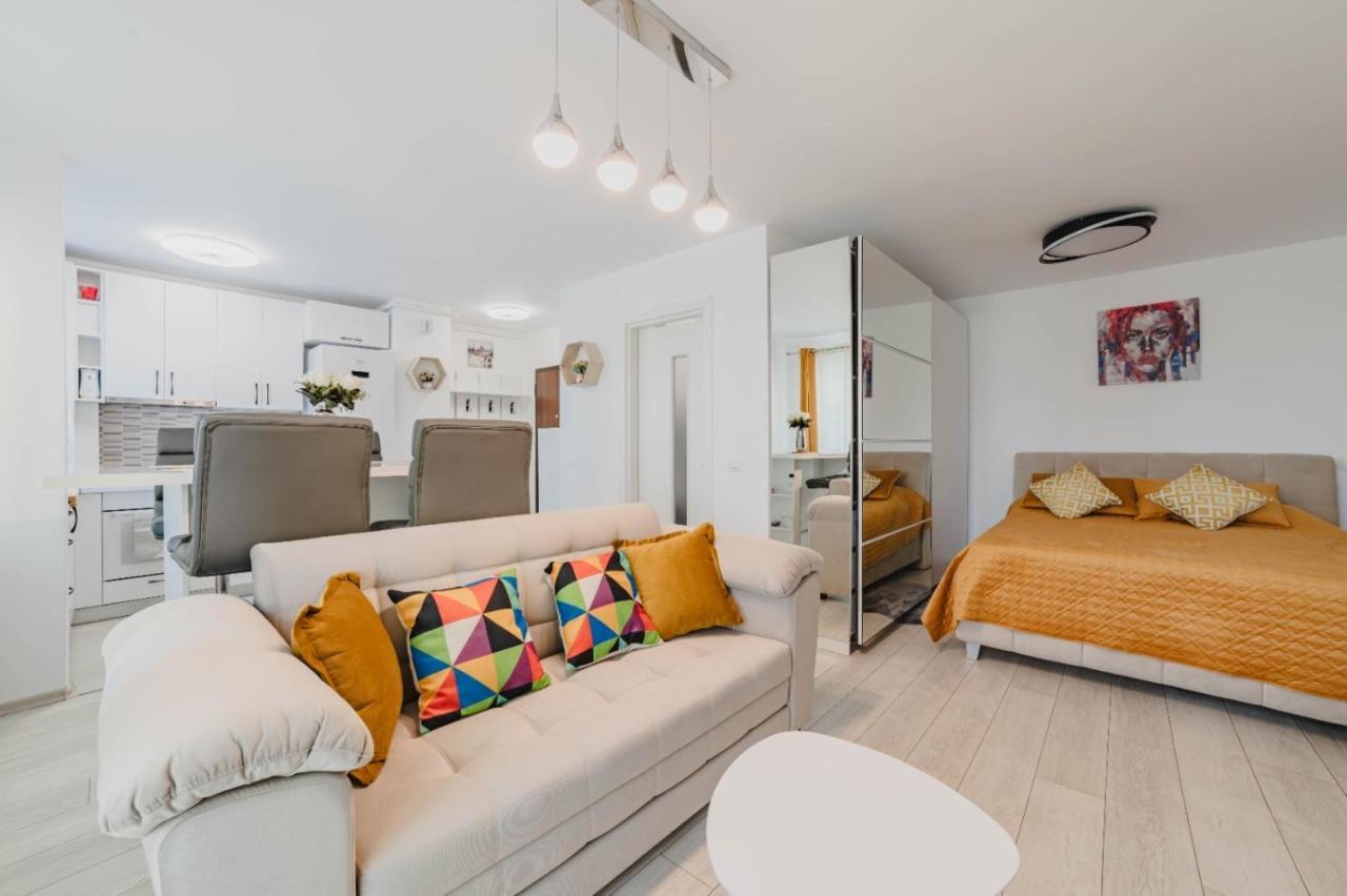 Masterpiece Studio- Free Parking, Wi-Fi, Netflix Braşov Exterior foto