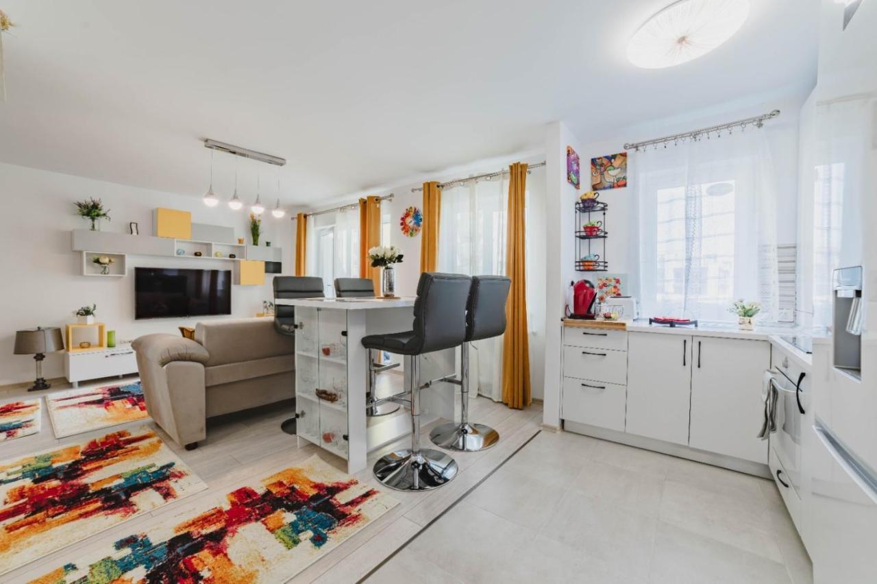 Masterpiece Studio- Free Parking, Wi-Fi, Netflix Braşov Exterior foto