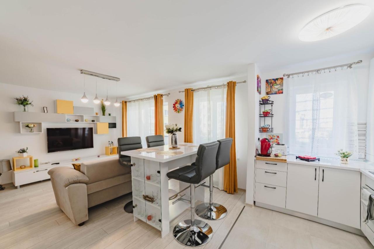 Masterpiece Studio- Free Parking, Wi-Fi, Netflix Braşov Exterior foto