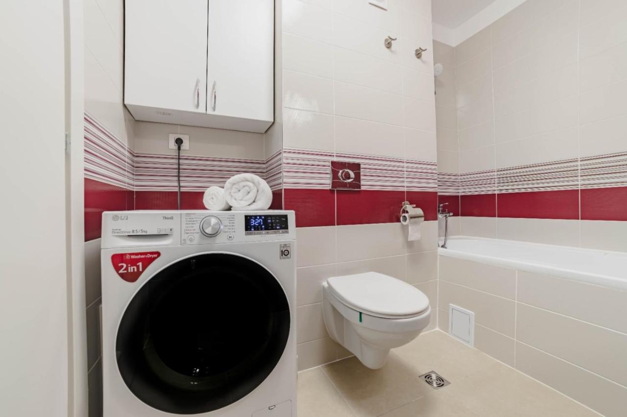 Masterpiece Studio- Free Parking, Wi-Fi, Netflix Braşov Exterior foto